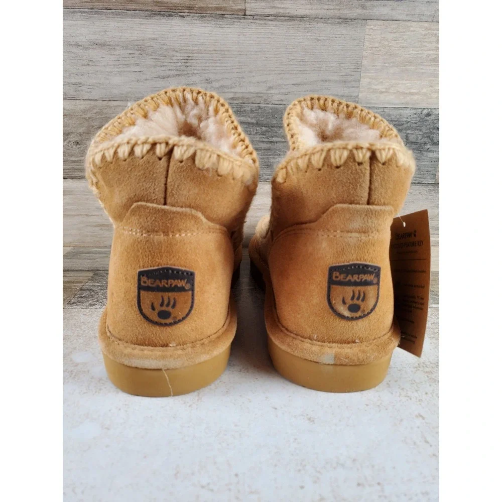 Bearpaw Womens Winter Boots Sz 9 Iced Coffee Suede Crochet Stitching Slip On